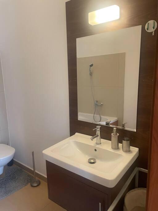 Apartman Pistacia Priame Centrum Bb Banská Bystrica Extérieur photo