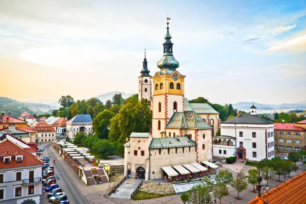 Apartman Pistacia Priame Centrum Bb Banská Bystrica Extérieur photo