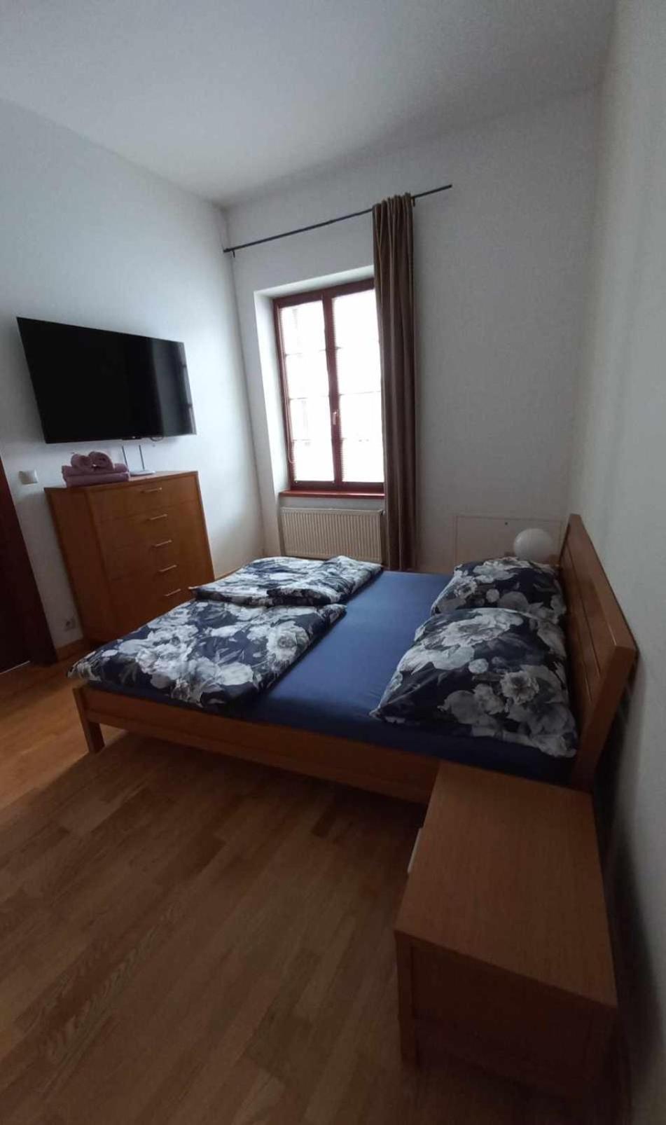 Apartman Pistacia Priame Centrum Bb Banská Bystrica Extérieur photo